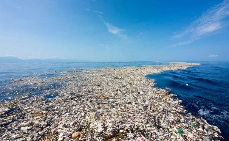 pacific trash vortex - isola di plastica
